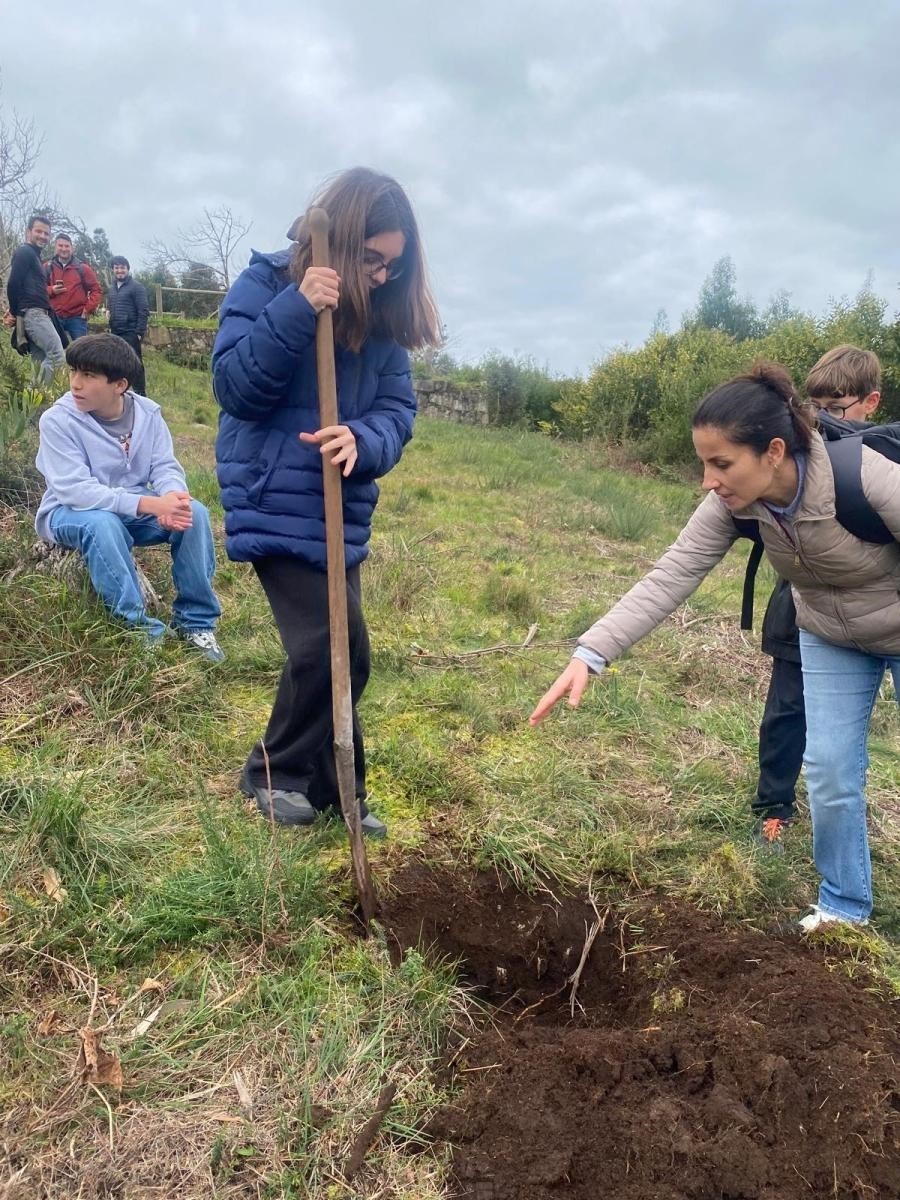 Burhaniyeli öğrenciler İspanya’da Türkiye’yi temsil etti
