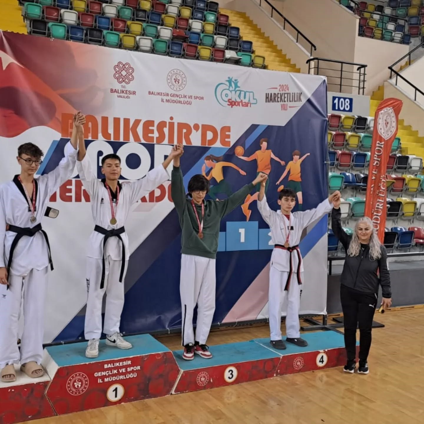 Burhaniye’nin gururu oldular
