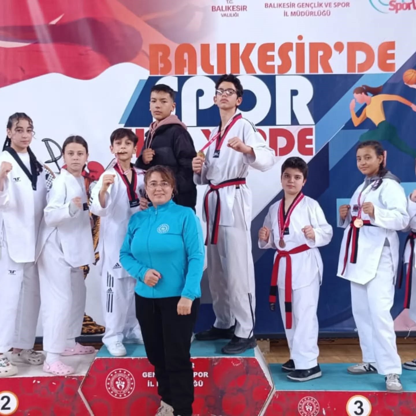 Burhaniye’nin gururu oldular
