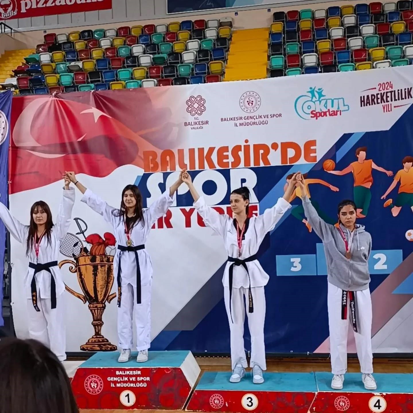 Burhaniye’nin gururu oldular
