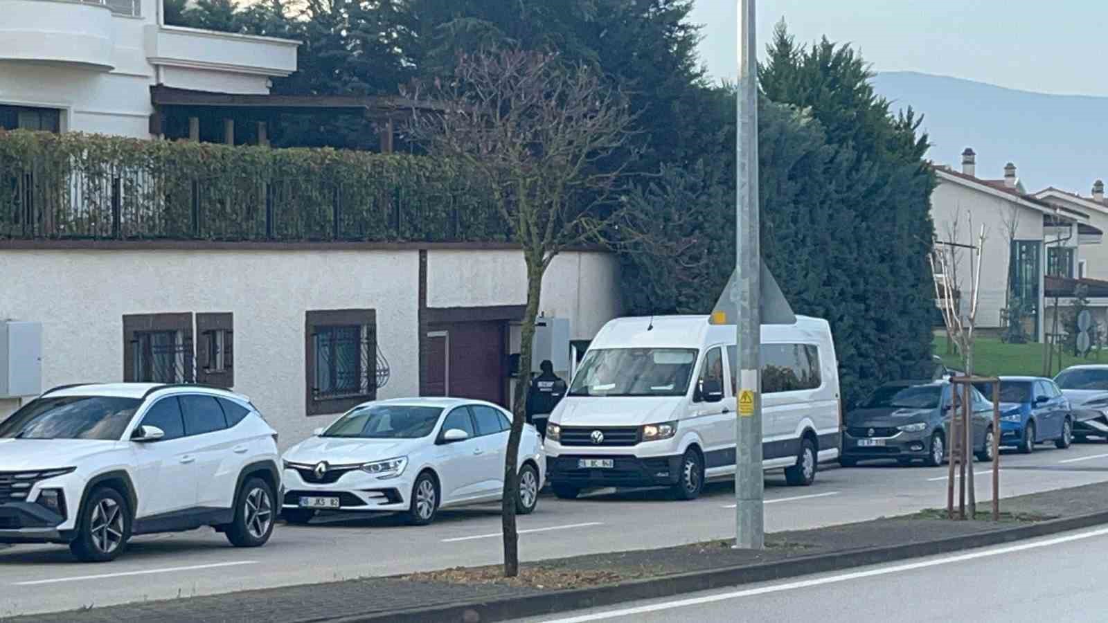 Bursa Büyükşehir Belediye Başkanı Bozbey gözaltına alındı
