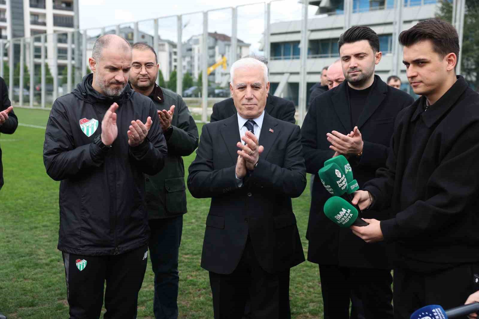 Bursa Büyükşehir Belediyesi’nden Bursaspor’a güçlü destek
