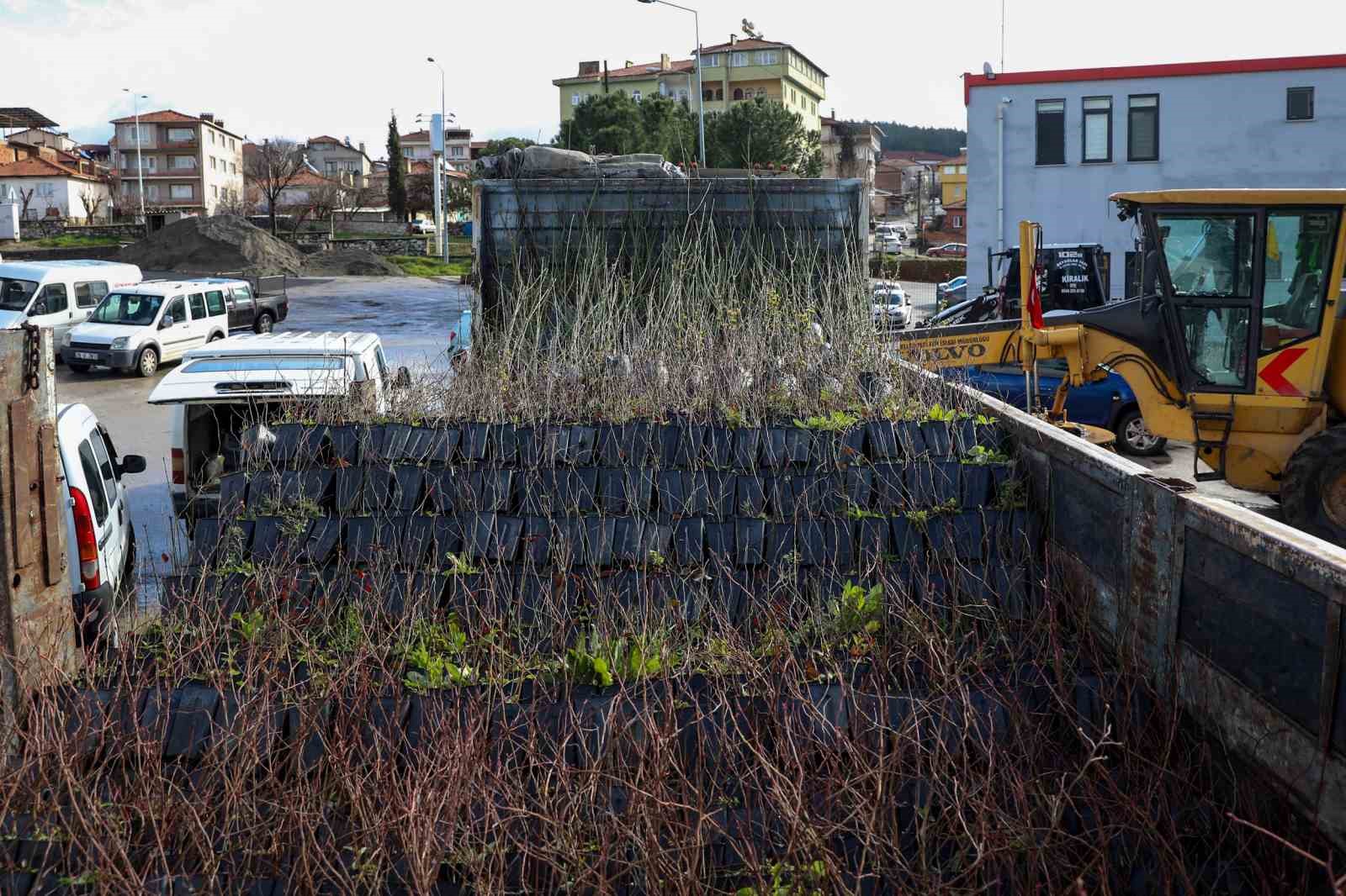 Bursa Büyükşehir’le kırsal büyüyor, çiftçi güçleniyor
