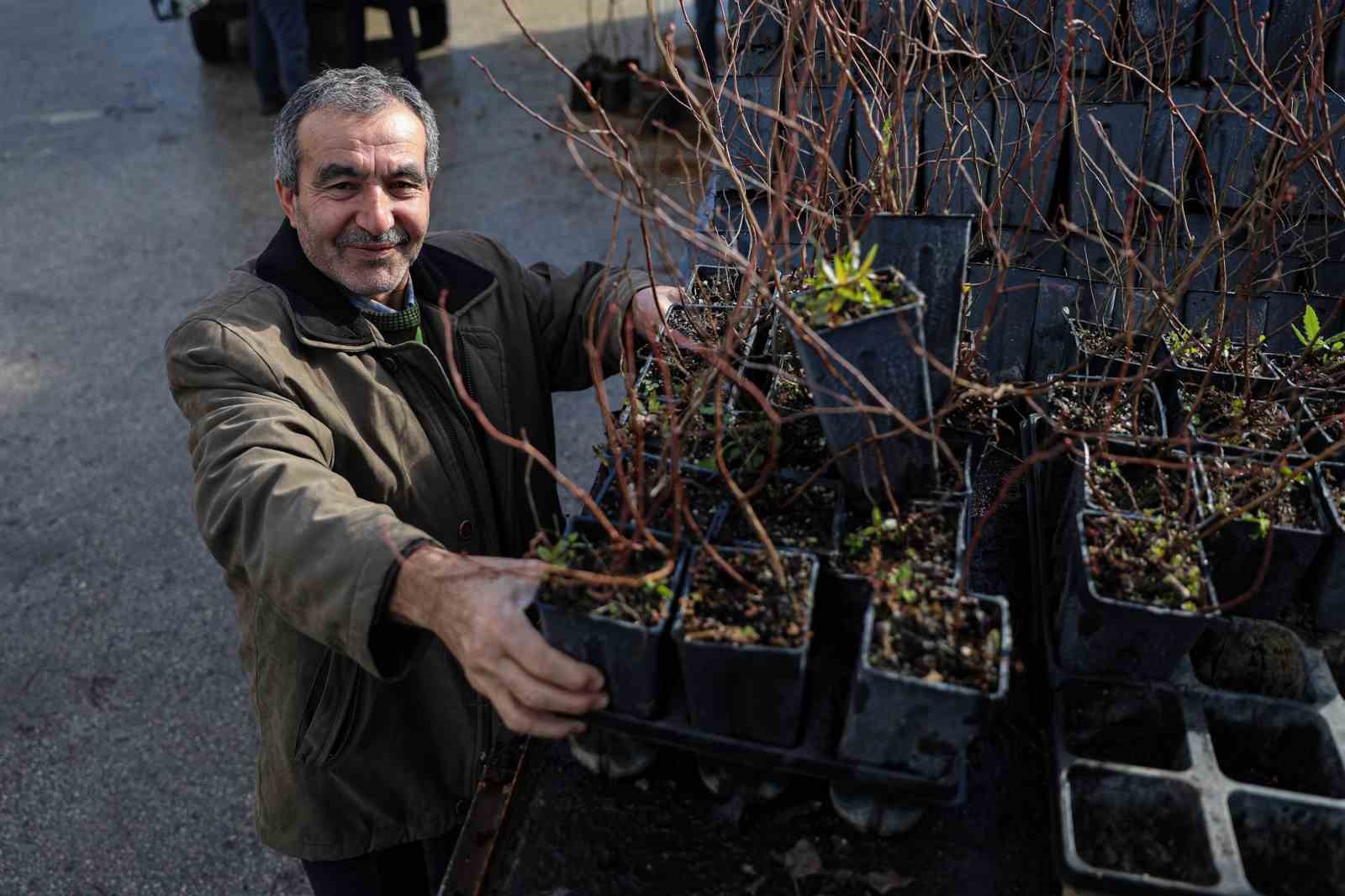 Bursa Büyükşehir’le kırsal büyüyor, çiftçi güçleniyor
