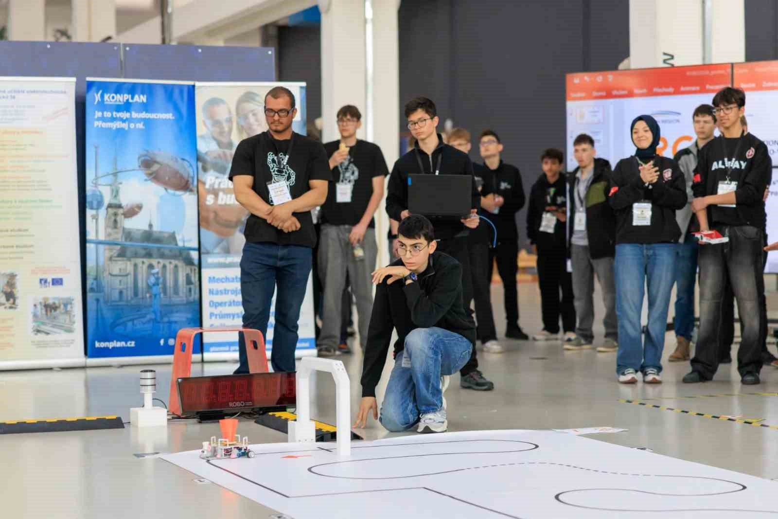 Bursa Erkek Lisesi Türkiye’nin gururu oldu
