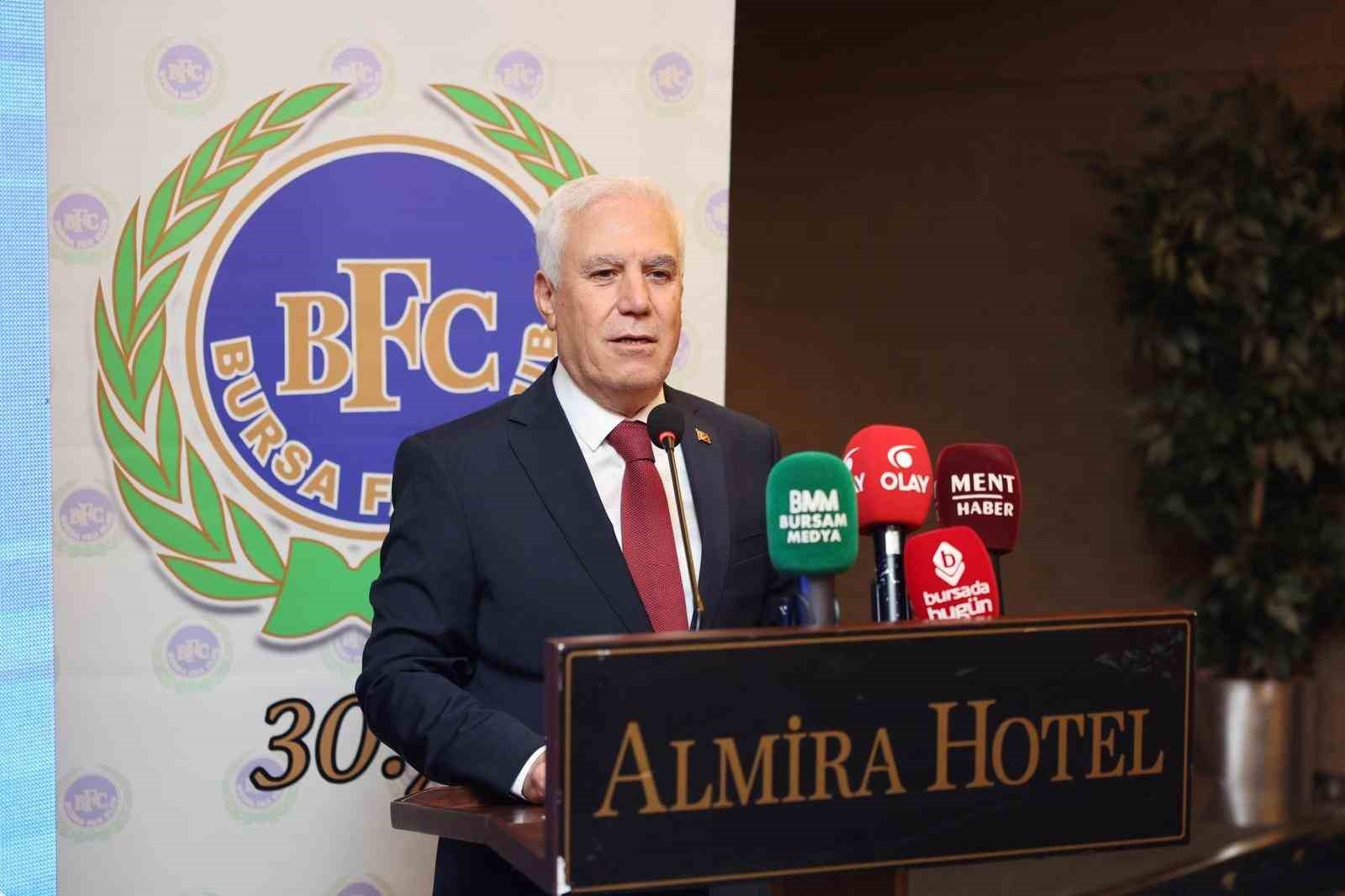 Bursa Fan Clup’te bayrak değişimi
Bursa Fan Clup’te bayrak değişimi