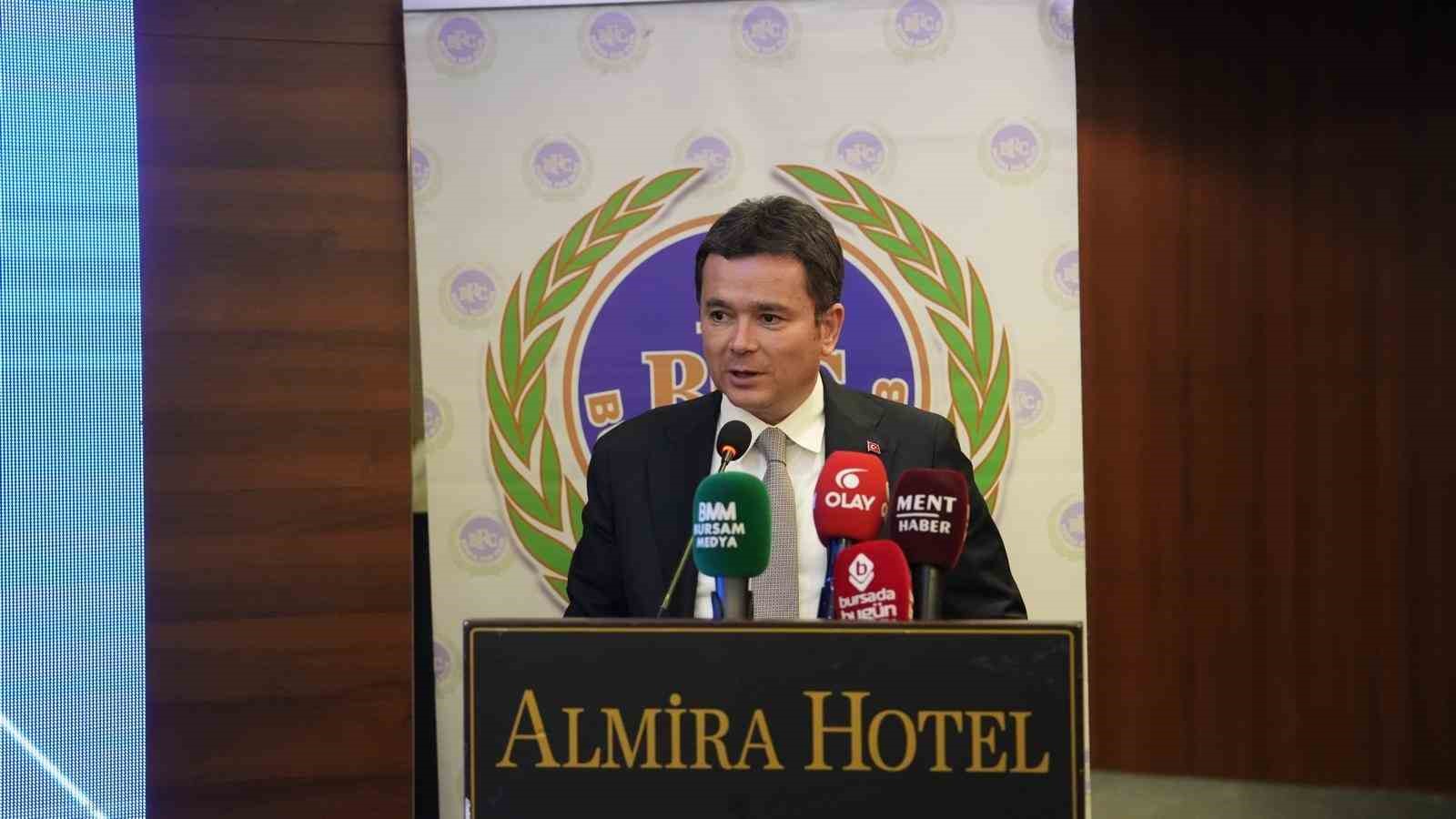 Bursa Fan Clup’te bayrak değişimi
Bursa Fan Clup’te bayrak değişimi