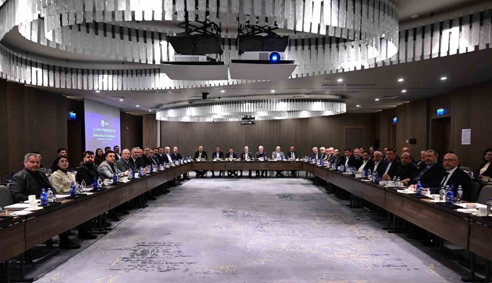 Bursa iş dünyası ‘Ortak akıl toplantısında bir araya geldi
Bursa iş dünyası ‘Ortak akıl toplantısında bir araya geldi