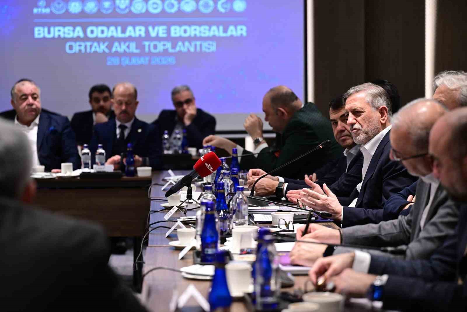 Bursa iş dünyası ‘Ortak akıl toplantısında bir araya geldi
Bursa iş dünyası ‘Ortak akıl toplantısında bir araya geldi