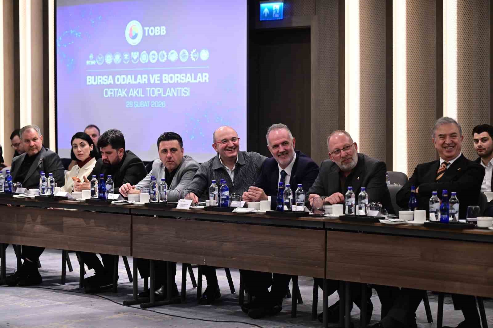 Bursa iş dünyası ‘Ortak akıl toplantısında bir araya geldi
Bursa iş dünyası ‘Ortak akıl toplantısında bir araya geldi
