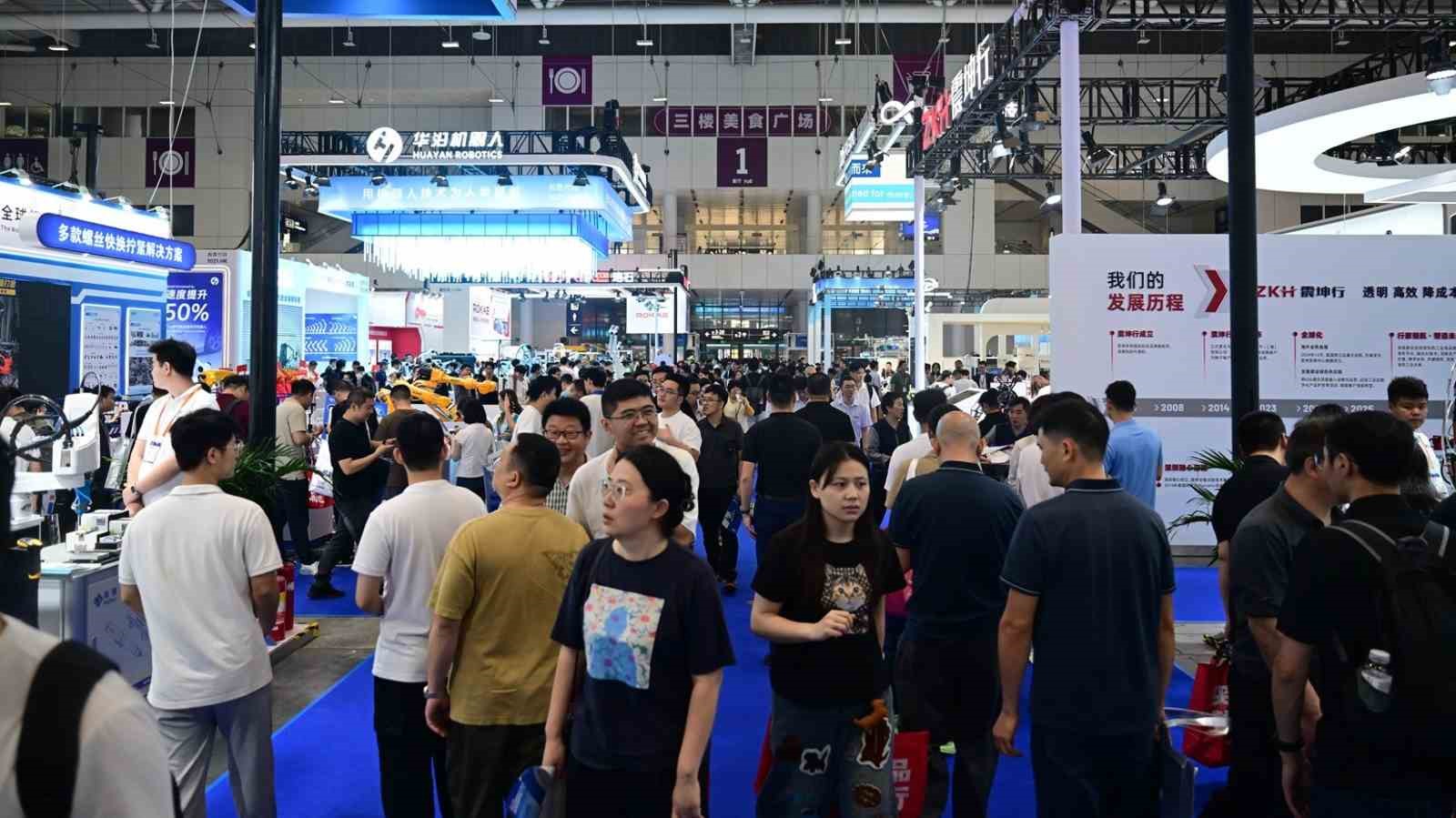 Bursa makine sektörü temsilcileri ITES China Fuarı’na çıkarma yaptı
Bursa makine sektörü temsilcileri ITES China Fuarı’na çıkarma yaptı