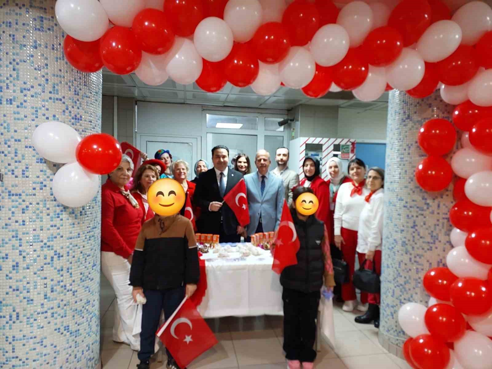 Bursa Nilüfer Kadın Korosu’ndan duygusal 23 Nisan kutlaması
