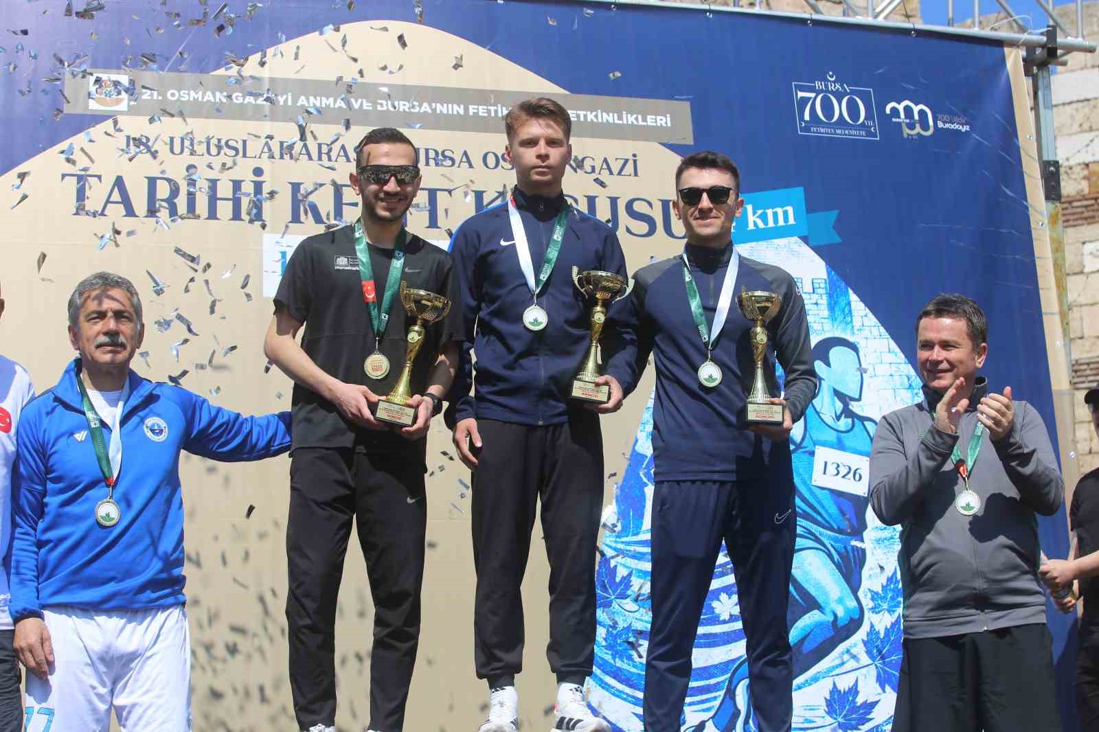 Bursa’da 18. Uluslararası Osmangazi Tarihi Kent Koşusu gerçekleştirildi
Bursa’da 18. Uluslararası Osmangazi Tarihi Kent Koşusu gerçekleştirildi