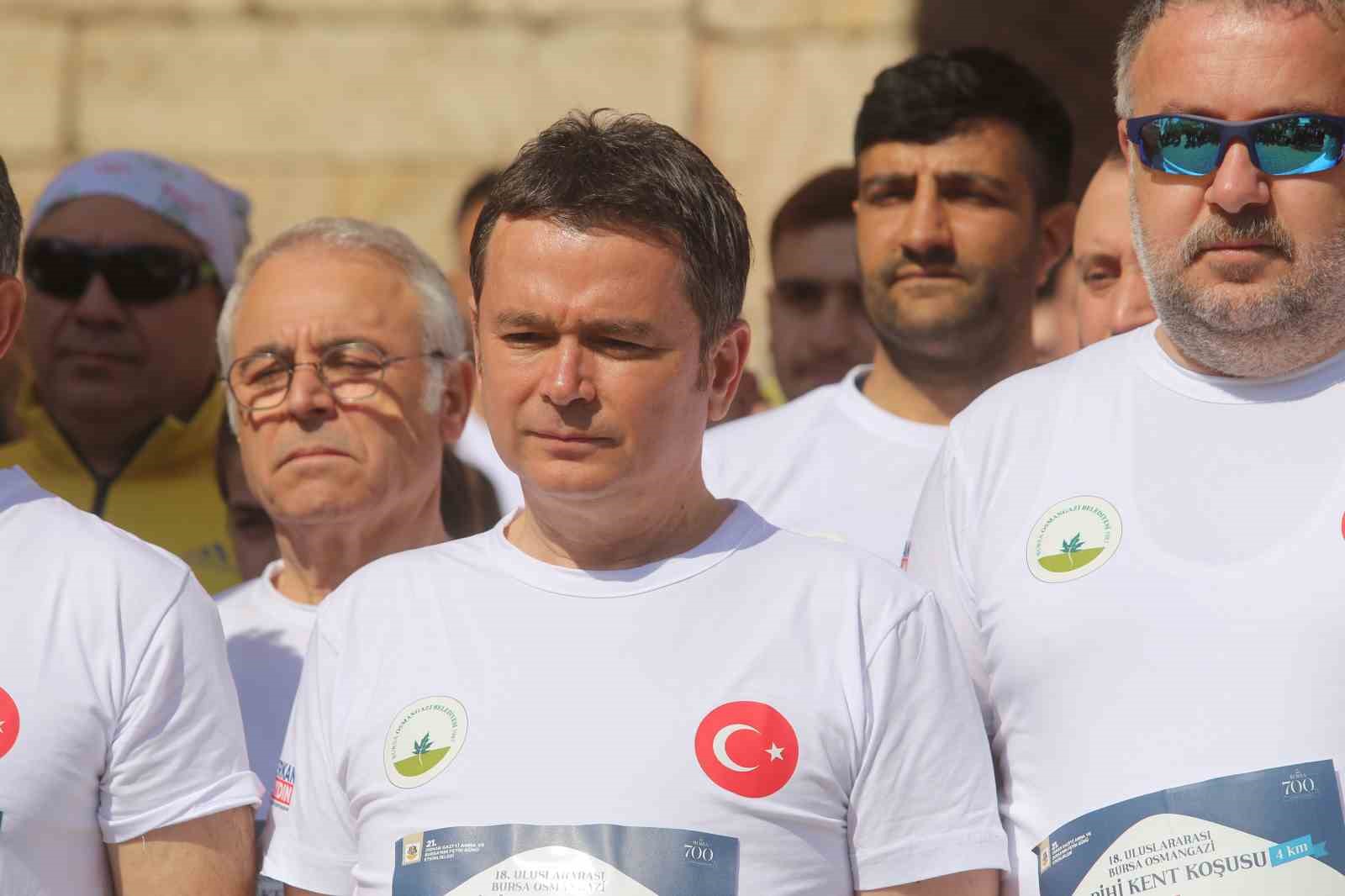 Bursa’da 18. Uluslararası Osmangazi Tarihi Kent Koşusu gerçekleştirildi
Bursa’da 18. Uluslararası Osmangazi Tarihi Kent Koşusu gerçekleştirildi