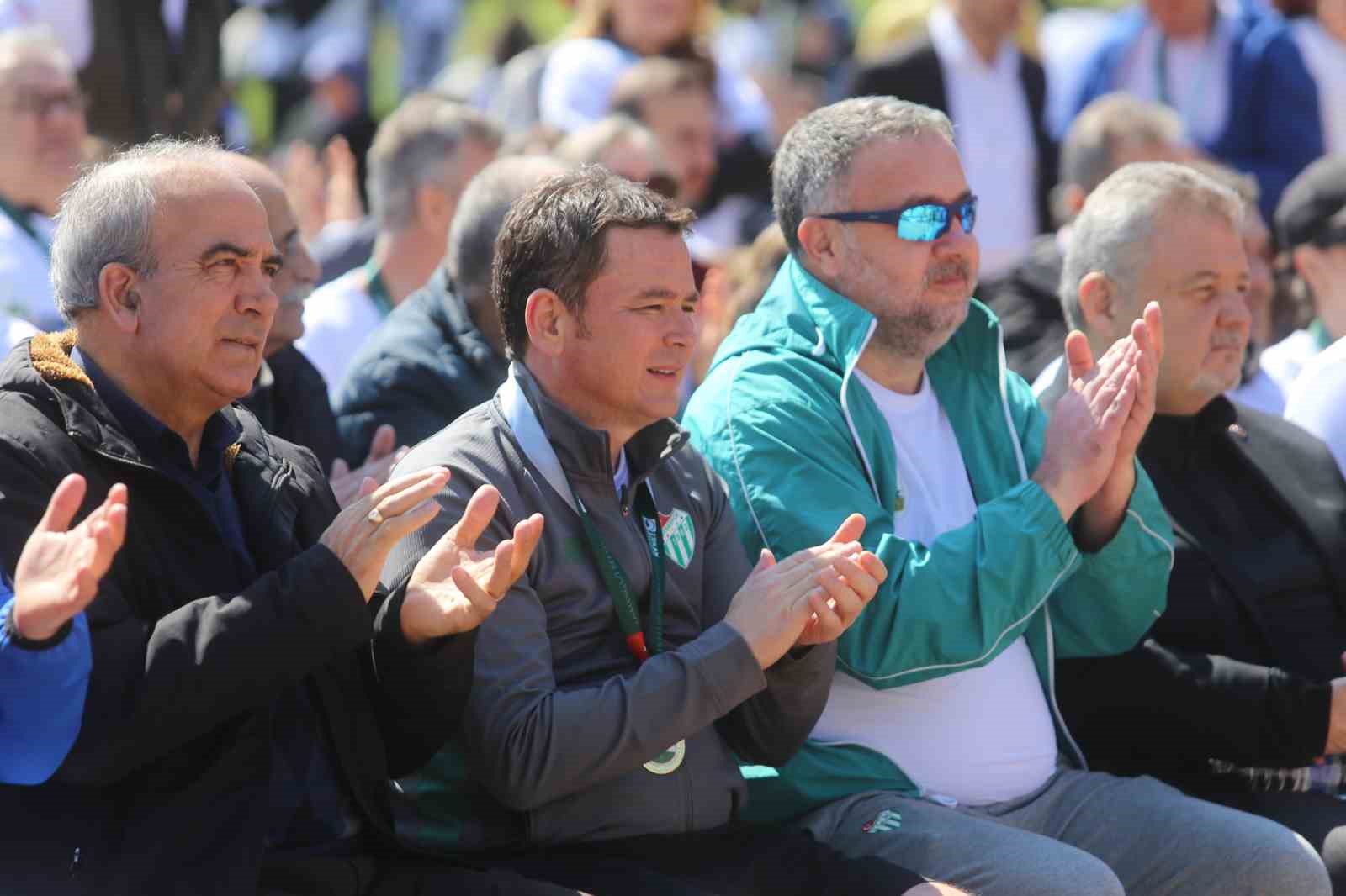 Bursa’da 18. Uluslararası Osmangazi Tarihi Kent Koşusu gerçekleştirildi
Bursa’da 18. Uluslararası Osmangazi Tarihi Kent Koşusu gerçekleştirildi