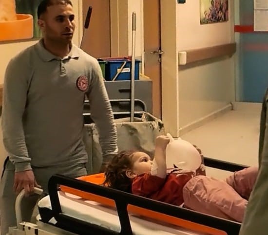 Bursa’da 2 yaşındaki çocuk pencereden düştü
