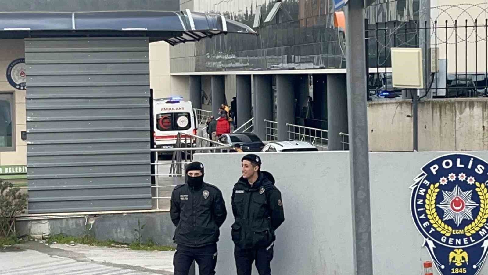 Bursa’da 57 kişinin gözaltına alındığı operasyonda kabızlık şikayeti baş gösterdi
