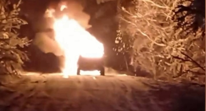 Bursa’da alev alev yanan cip hurdaya döndü
