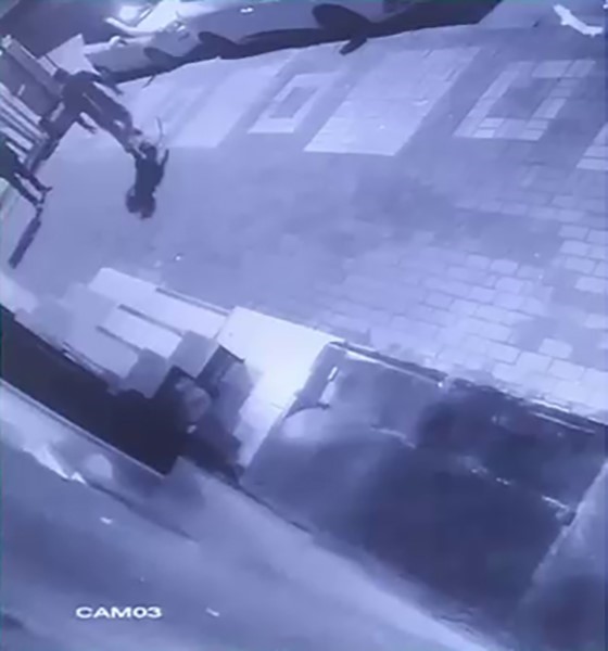 Bursa’da araçlara zarar veren 3 kişi yakalandı
Bursa’da araçlara zarar veren 3 kişi yakalandı