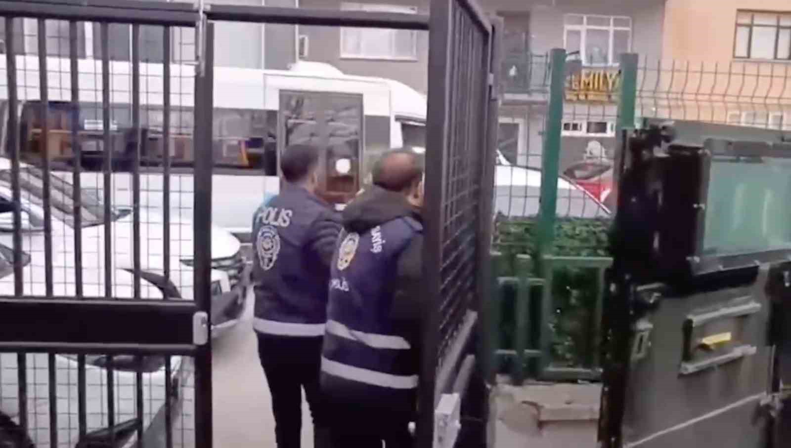 Bursa’da aranan 2 kişi yakalandı
