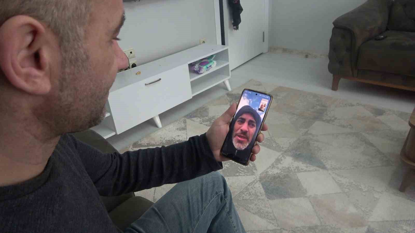 Bursa’da asılsız ihbar ve sipariş kabusu...Yakın arkadaşları da hedef alındı
Bursa’da asılsız ihbar ve sipariş kabusu...Yakın arkadaşları da hedef alındı