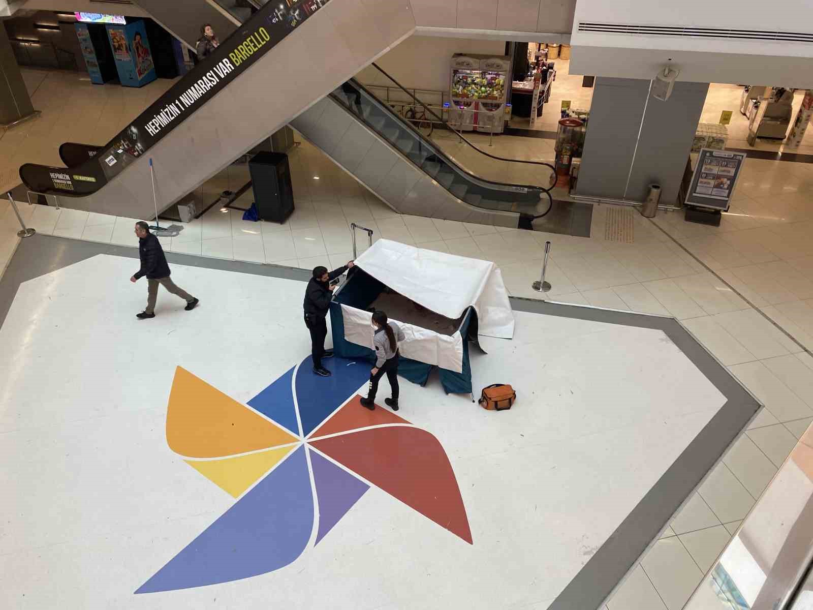 Bursa’da AVM’de esrarengiz ölüm
