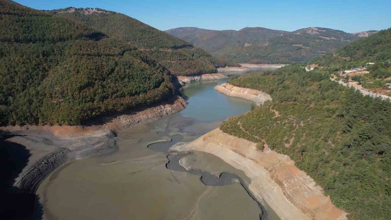 Bursa’da barajların kapakları açıldı
