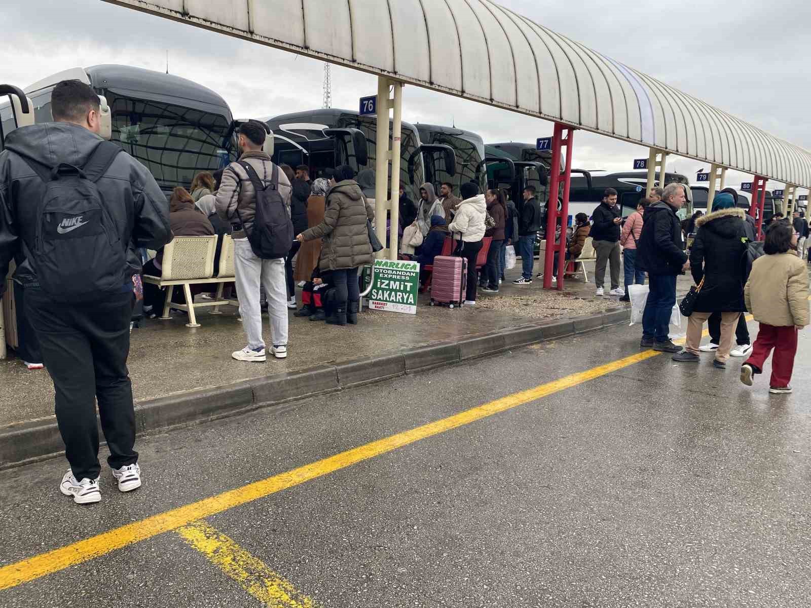 Bursa’da bayram tatili dönüş yoğunluğu başladı
