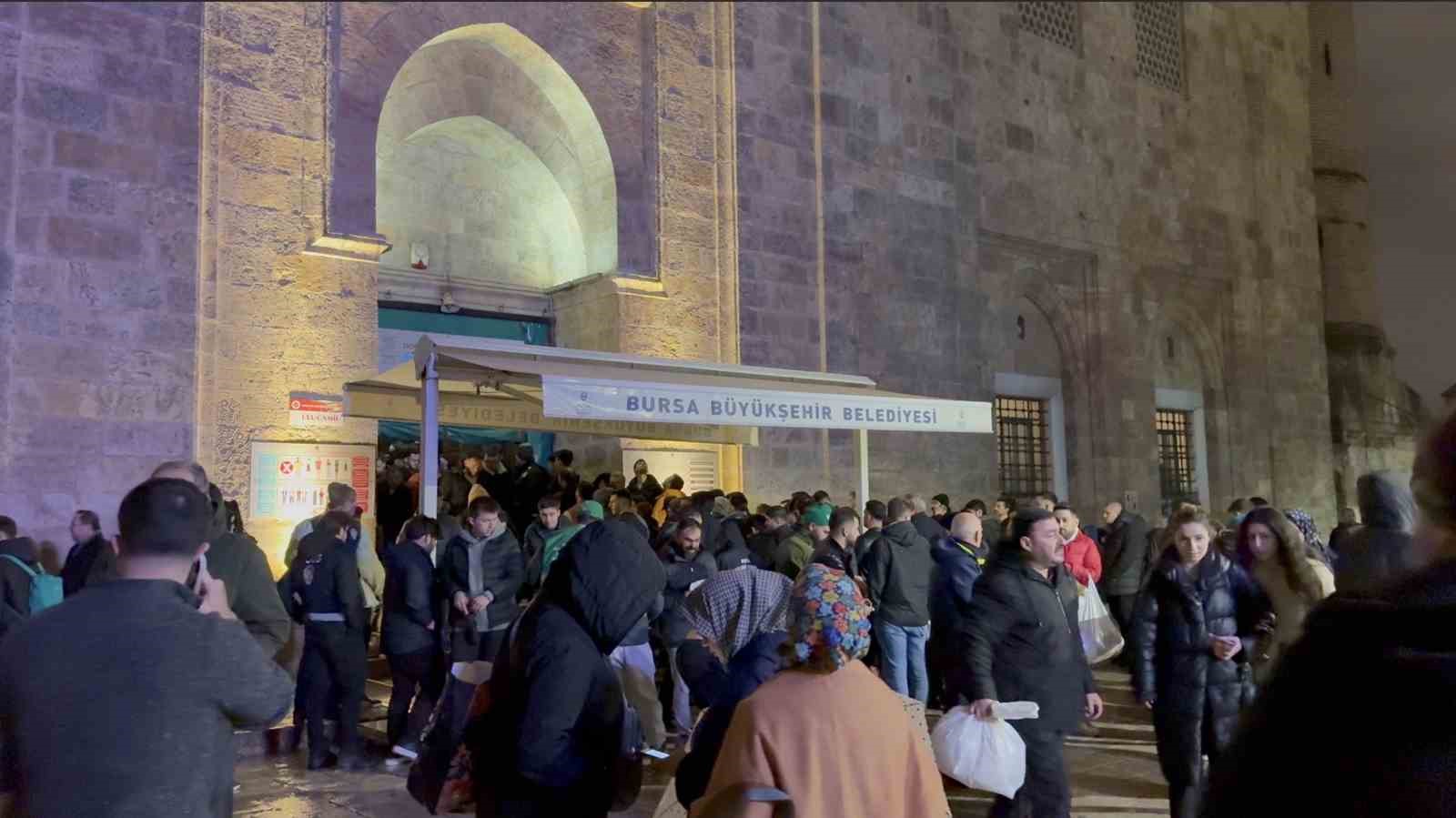 Bursa’da Berat Kandili Ulu Cami’de dualarla idrak edildi
