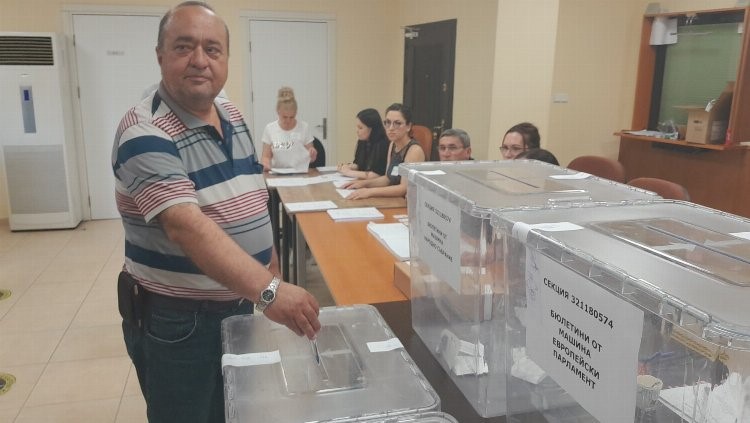 ⁠Bursa’da Bulgaristan Türkleri sandık başında
