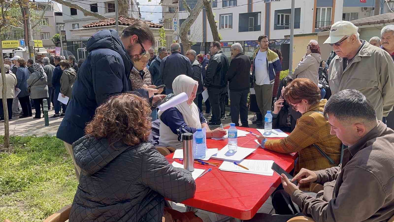 ⁠Bursa’da Bulgaristan Türkleri sandık başında
