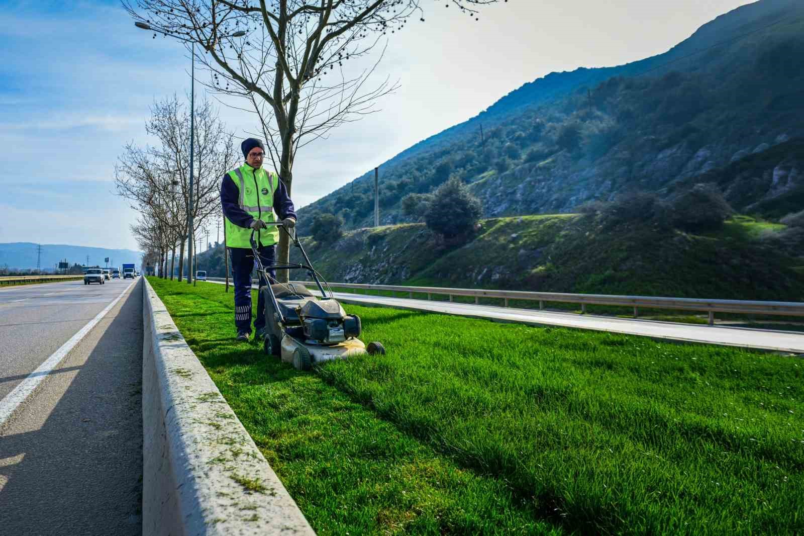 Bursa’da cadde ve bulvarlara estetik dokunuş
