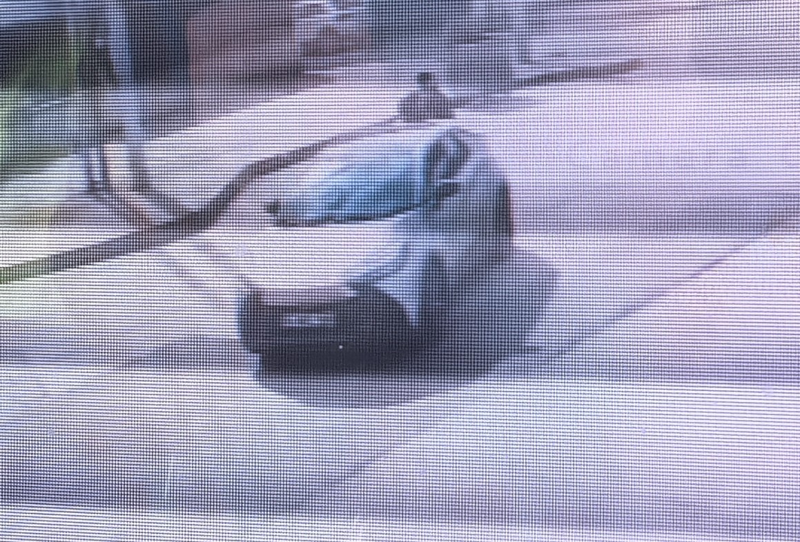 Bursa’da cip ile motosiklet çarpıştı, 2 kişi yaralandı: Kaza anı kamerada
