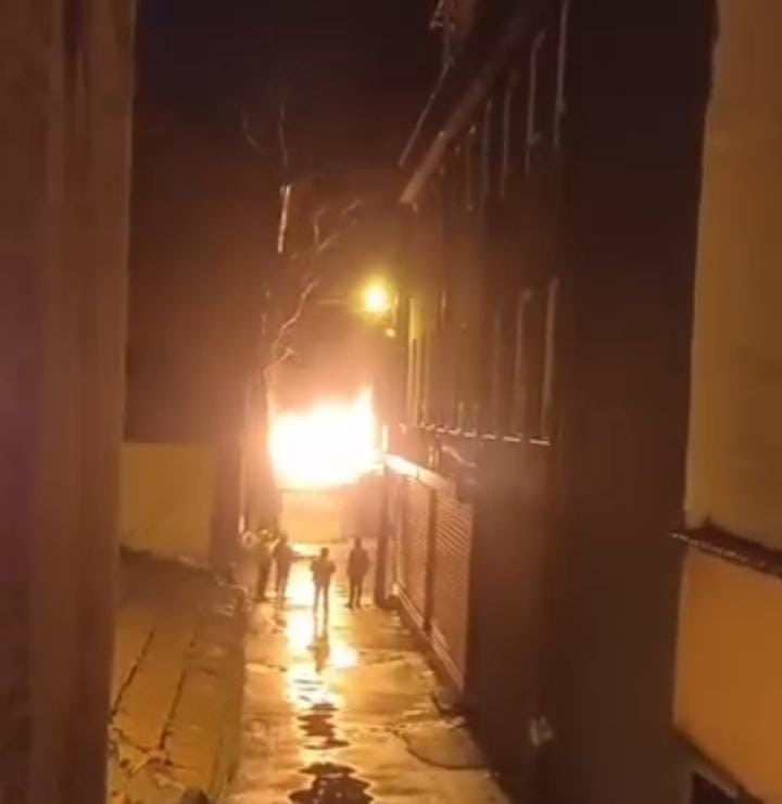 Bursa’da depo yangını, korku dolu anlar yaşattı
