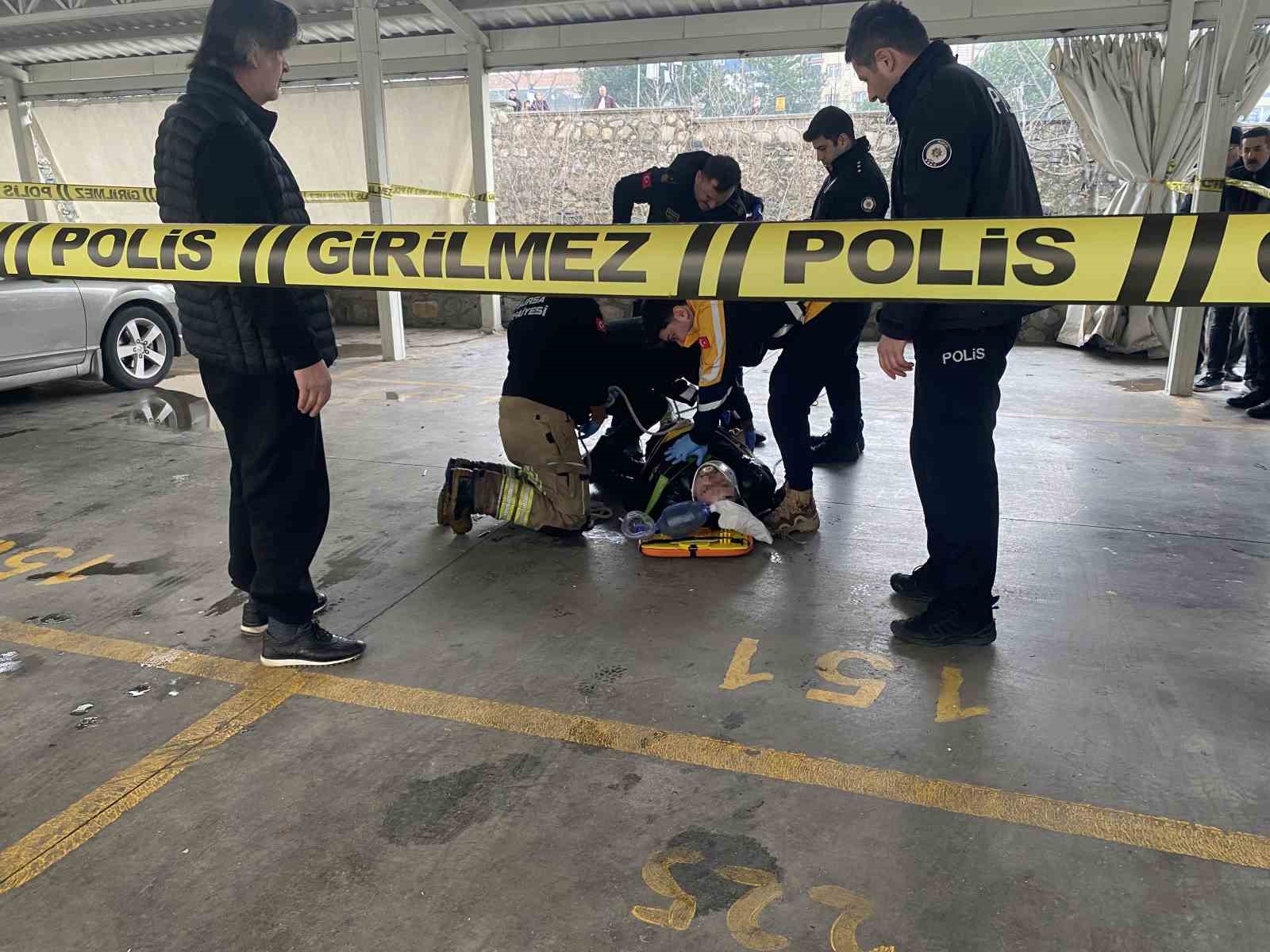 Bursa’da dereye düşen adam kalp masajıyla hayata döndürüldü
