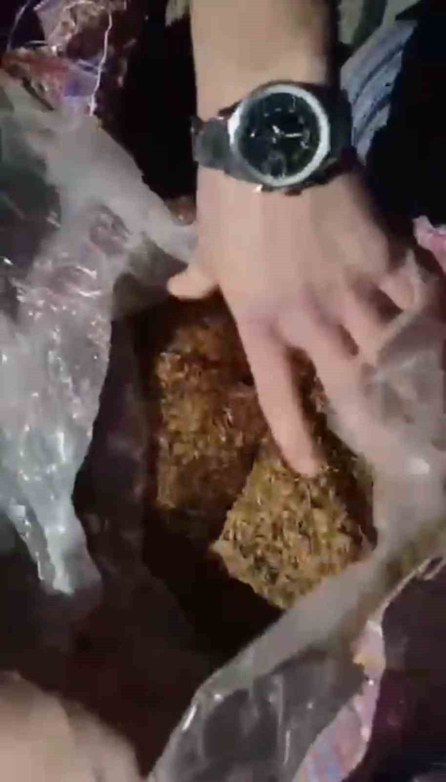 Bursa’da dev kaçak tütün operasyonu...Milyonlarca makaron ele geçirildi
