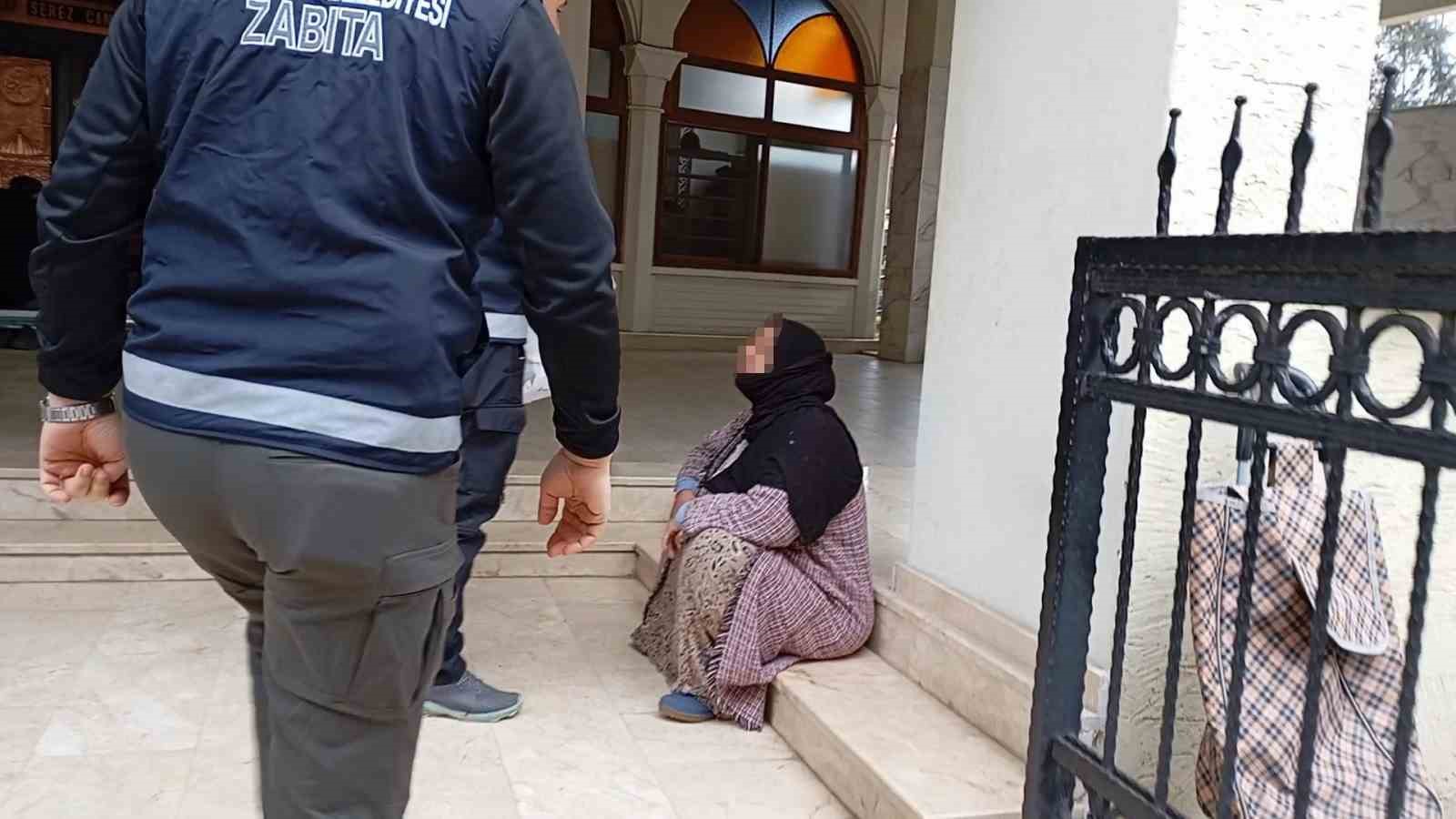 Bursa’da dilencilere maneviyat operasyonu
