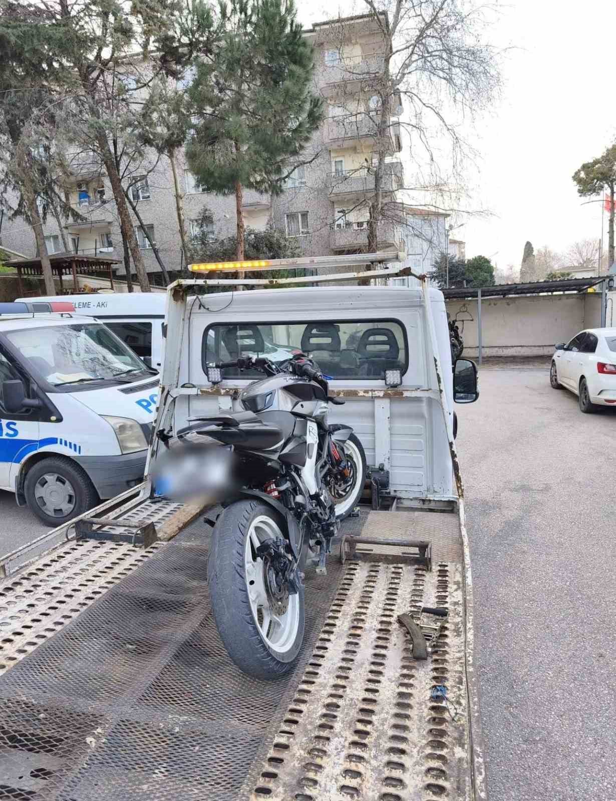 Bursa’da ‘Dur’ ihtarına uymayan motosikletliye 245 bin TL ceza
