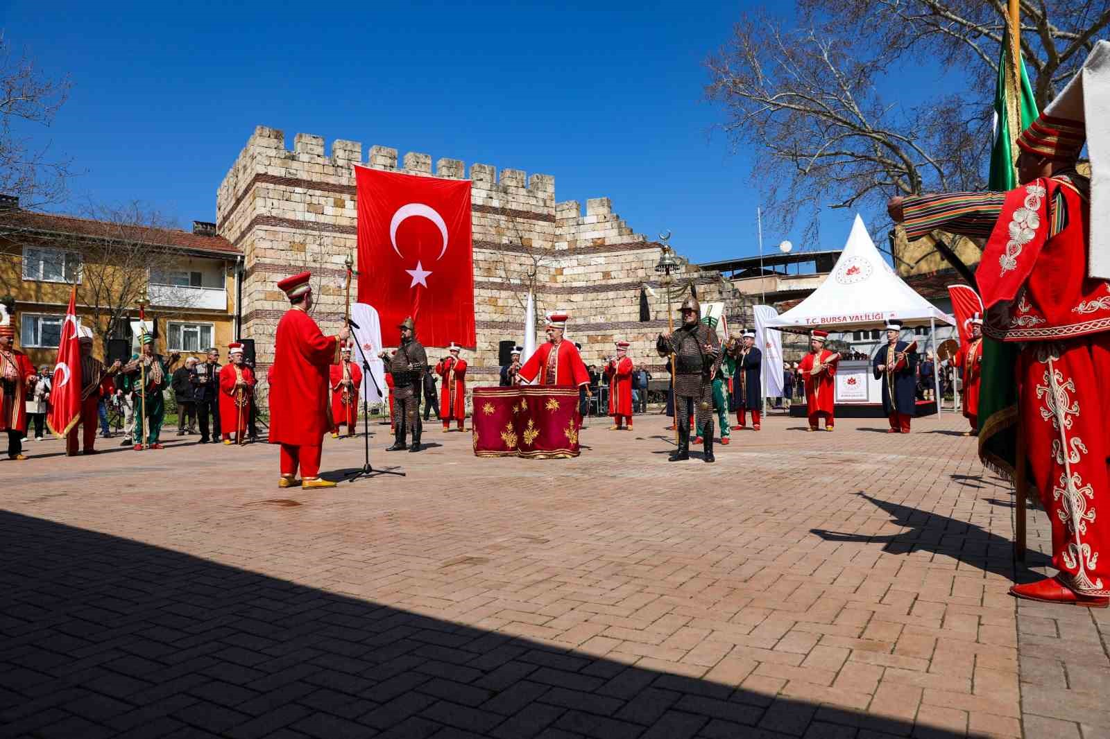 Bursa’da fethin 700. yılı coşkusu
Bursa’da fethin 700. yılı coşkusu