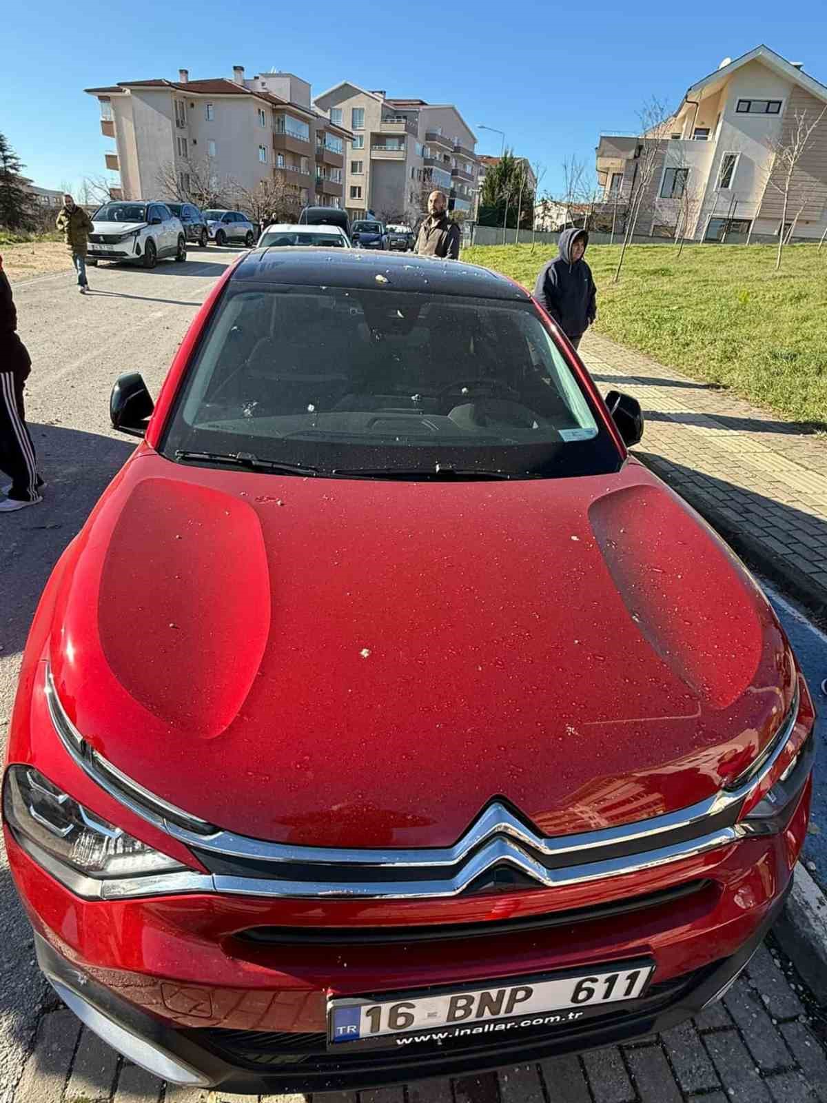 Bursa’da inşaat sahasında patlama kontrolden çıktı... Araçlar, binalar hasar aldı
