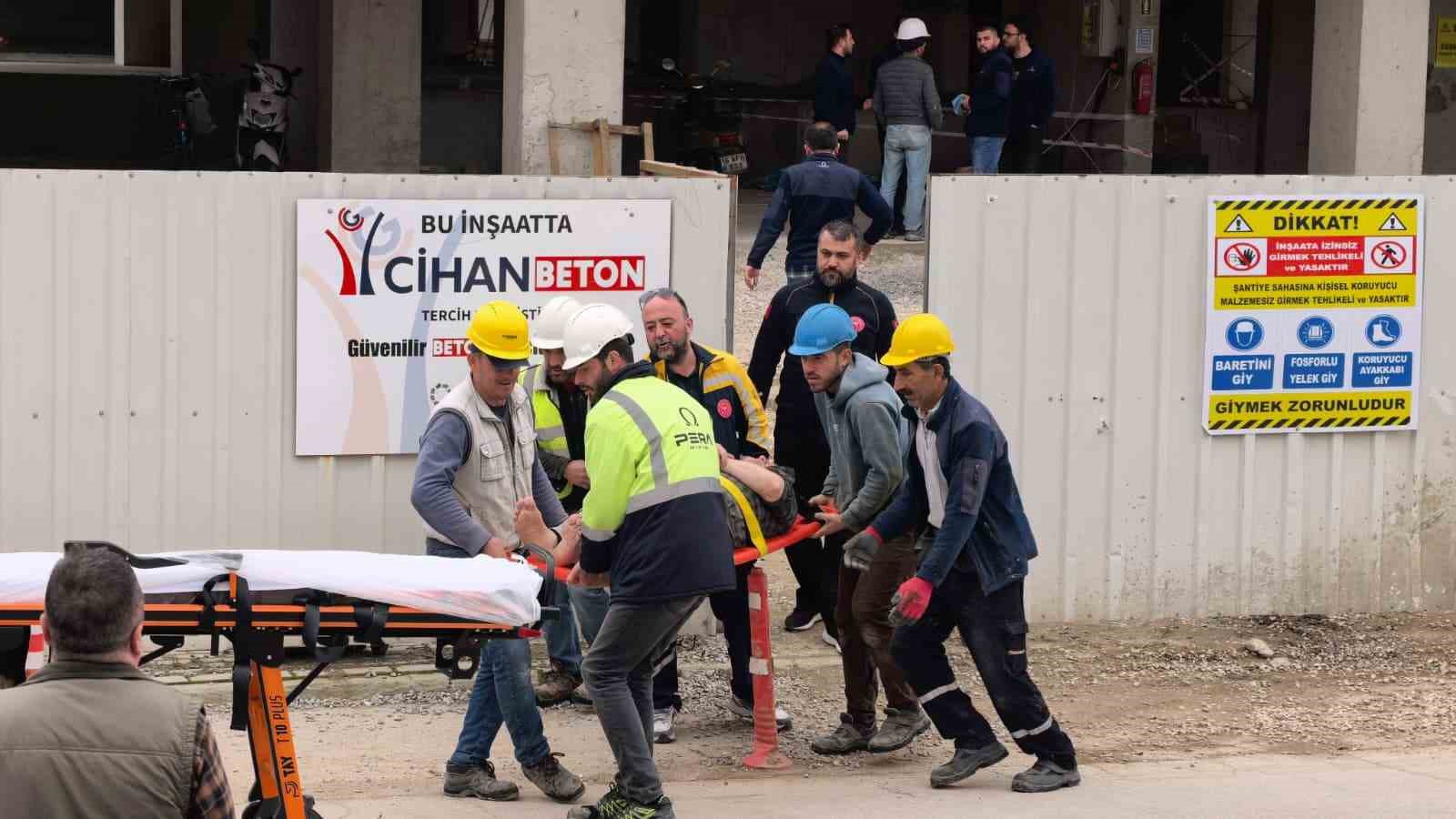 Bursa’da inşaatın 2. katından düşen işçi yaralandı
