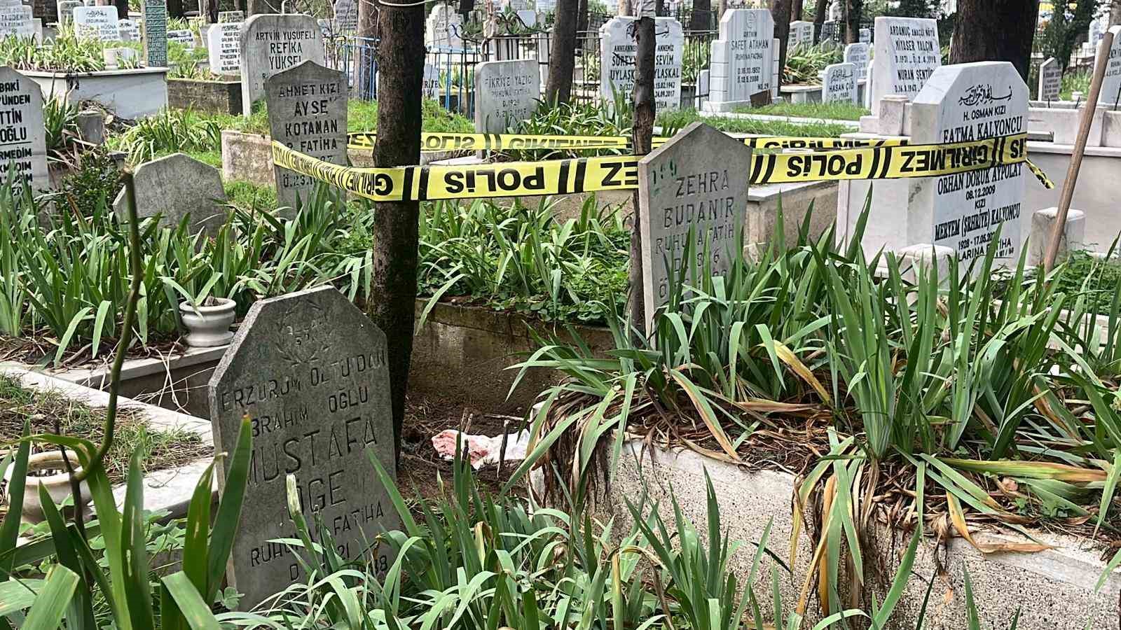 Bursa’da izinsiz defnedilen bebek savcılığı harekete geçirdi
