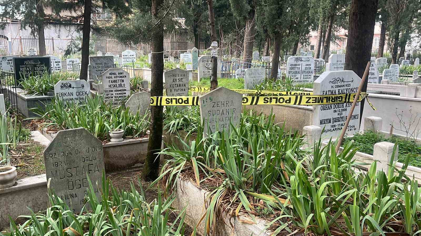 Bursa’da izinsiz defnedilen bebek savcılığı harekete geçirdi
