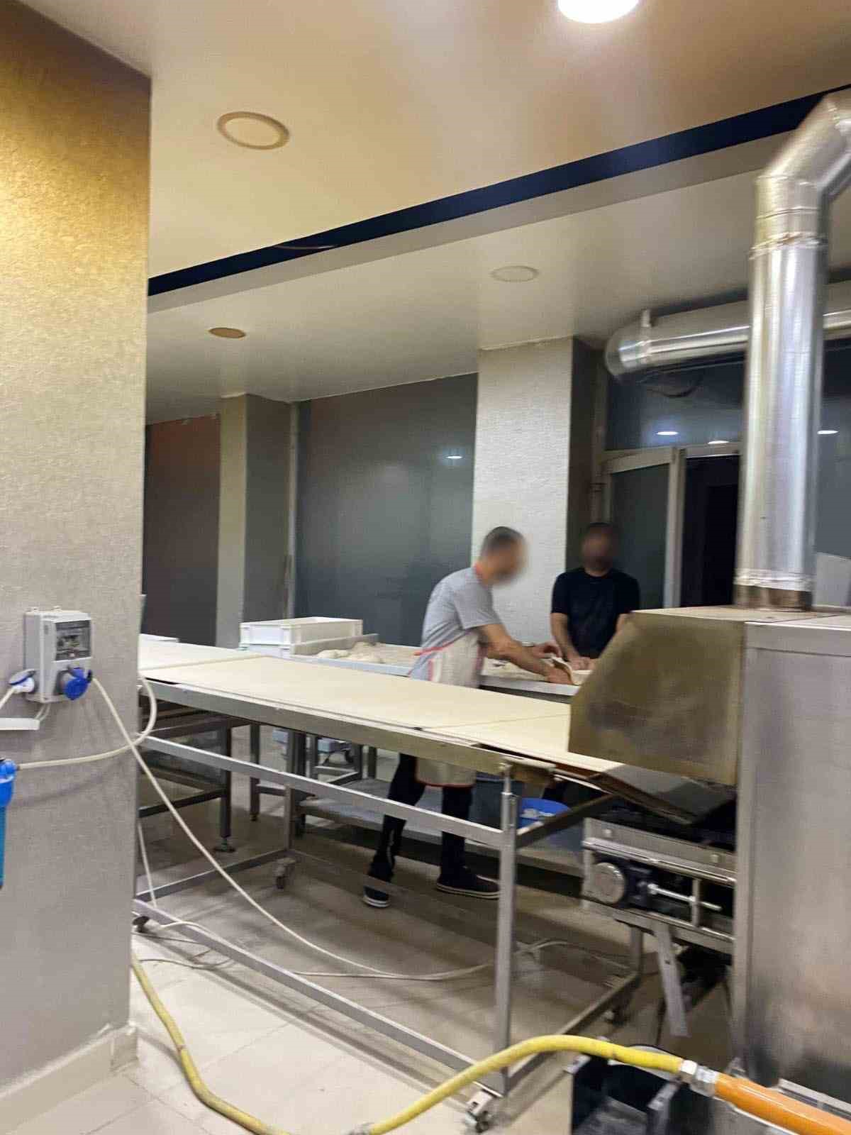 Bursa’da kaçak yabancı işçi operasyonu: 8 kişi yakalandı, 1 şüpheli gözaltında
