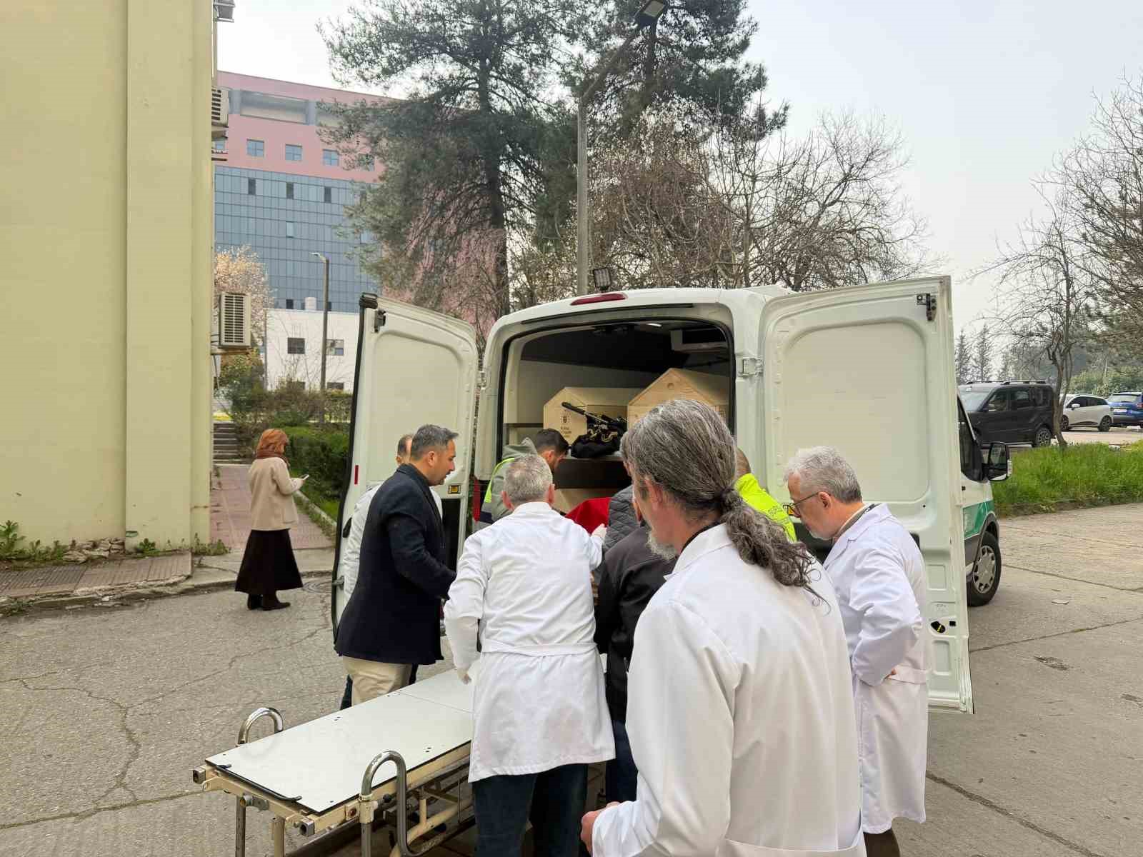 Bursa’da kadavraya vefa töreni: 6 yıl tıp eğitimine katkı sağladı, ailesine teslim edildi
