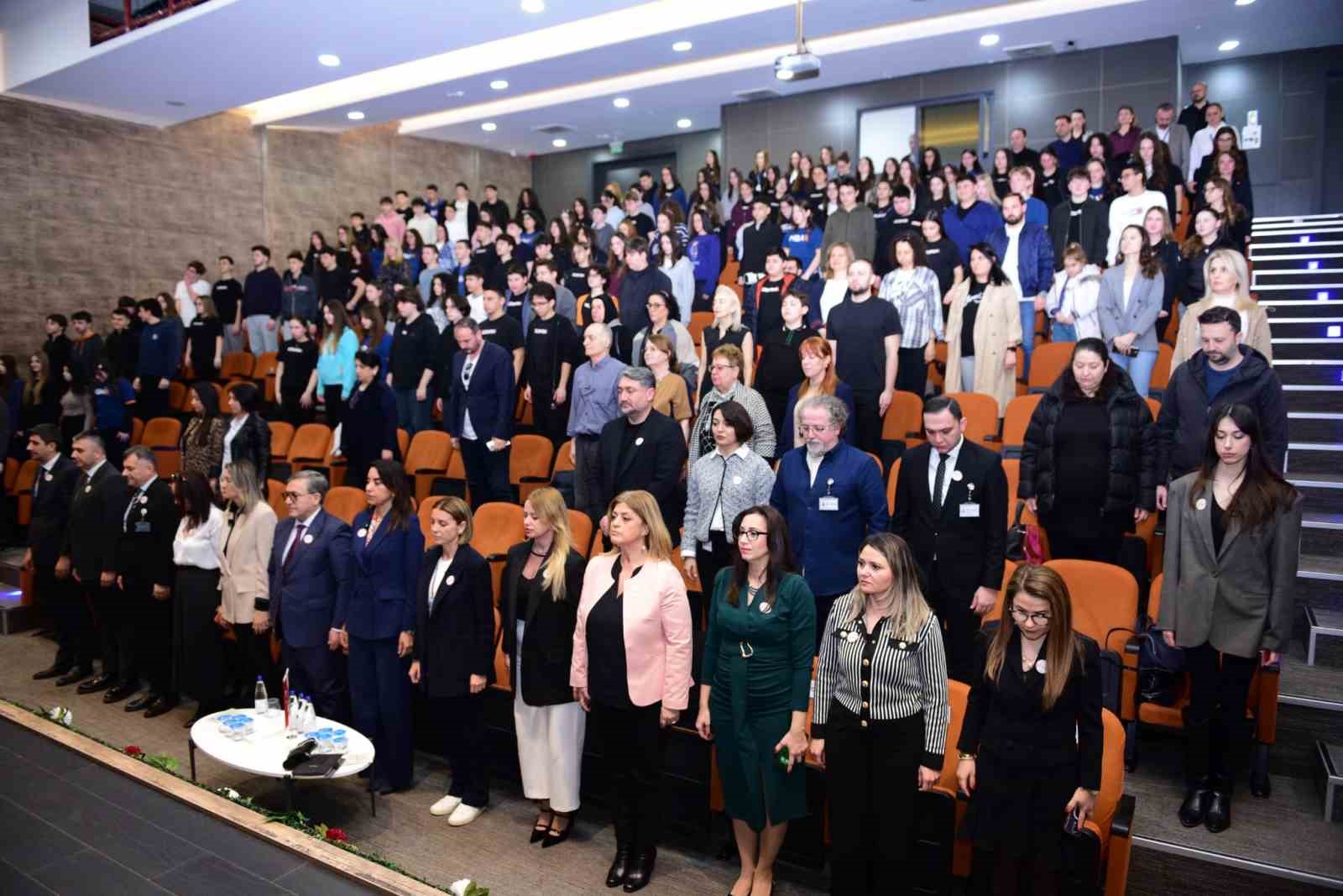 Bursa’da "Kadın Gücü Zirvesi", ilham veren hikâyeler paylaşıldı
