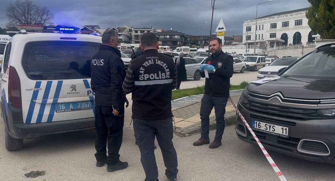 Bursa’da kadın öğretmen okul önünde silahlı saldırıya uğradı
