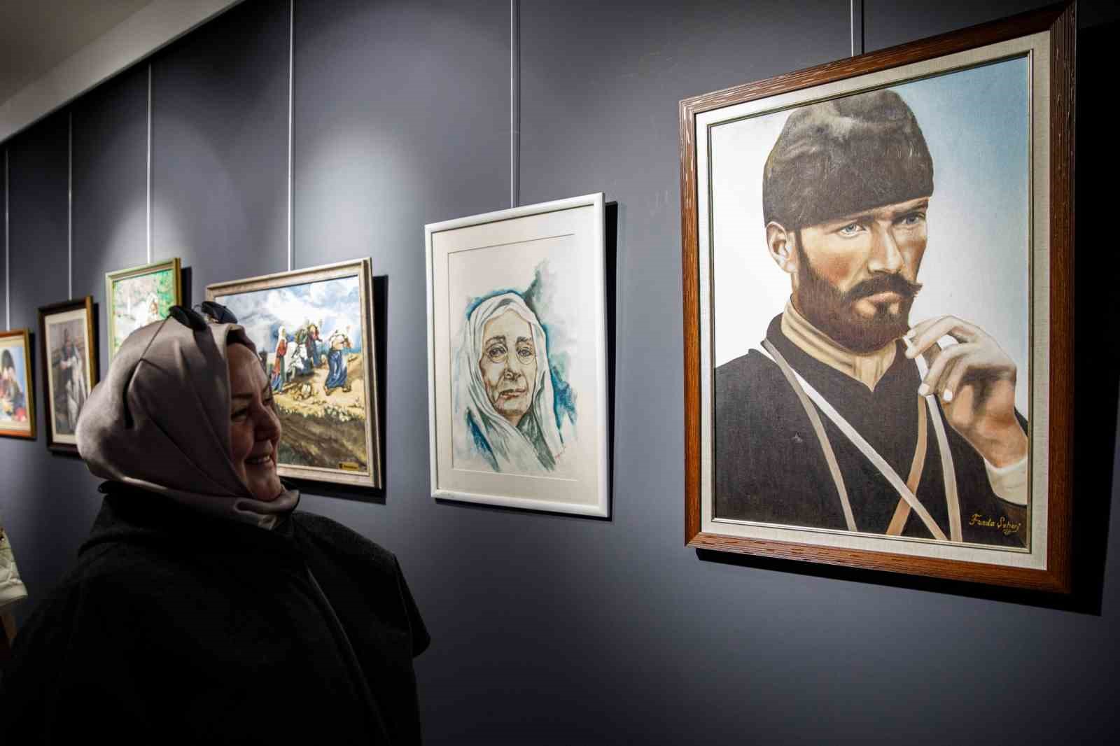 Bursa’da ‘Kadın ve Işık’ sergisi açıldı
