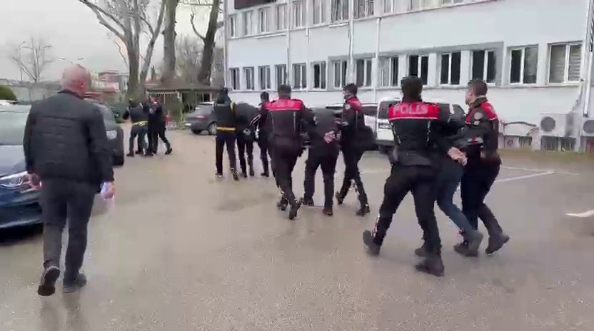 Bursa’da kan donduran cinayet anı kameraya yansımıştı... 280 saat kamera izleyip cinayeti çözdüler
