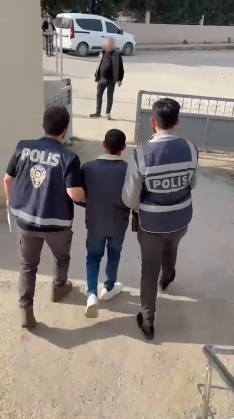 Bursa’da kesinleşmiş hapis cezasıyla aranan 4 kişi yakalandı
